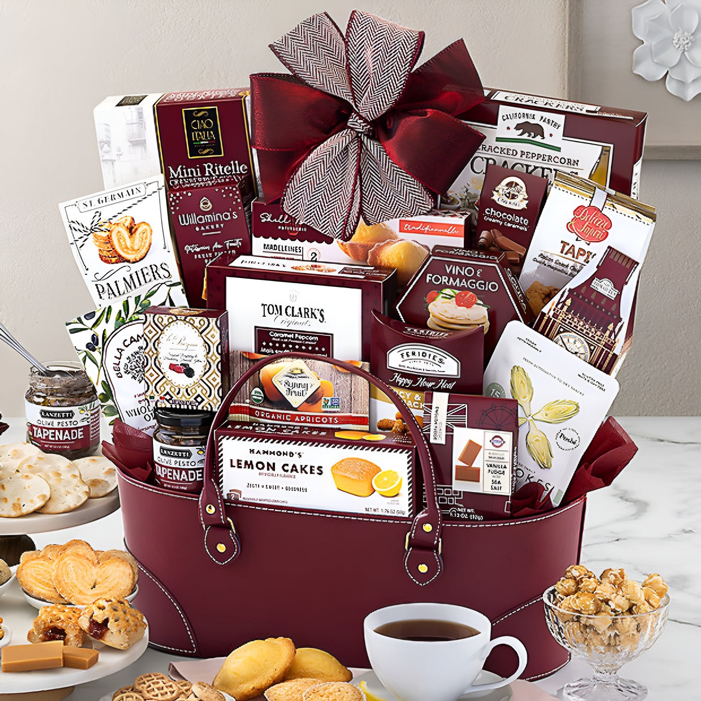 Gourmet Traditions: Gourmet Gift Basket